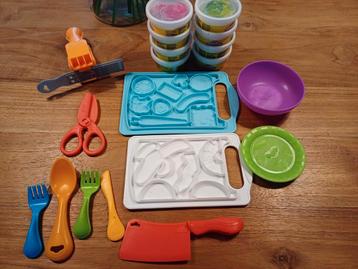 play doh klei keukensetje beschikbaar voor biedingen