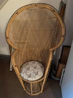 Rotan pauwenstoel, Huis en Inrichting, Stoelen, Ophalen, Bruin, Riet of Rotan, Zo goed als nieuw