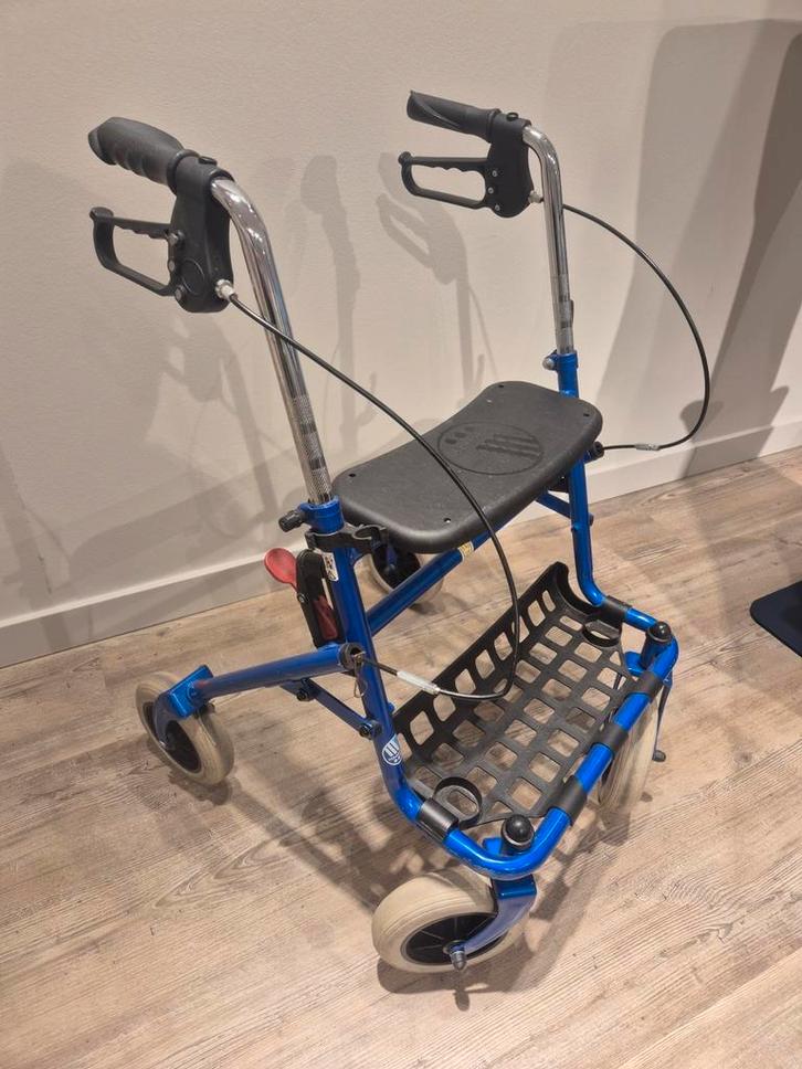 Goedgekeurde rollator zga NIEUW  twv 170 euro, Diversen, Rollators, Nieuw, Lichtgewicht, Ophalen of Verzenden