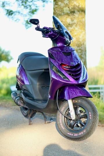 Piaggio Zip 4T 50CC IGET 2018 Malossi LEES ADVERTENTIE! beschikbaar voor biedingen
