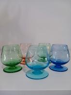 5 gegraveerde gekleurde glaasjes., Antiek en Kunst, Ophalen of Verzenden