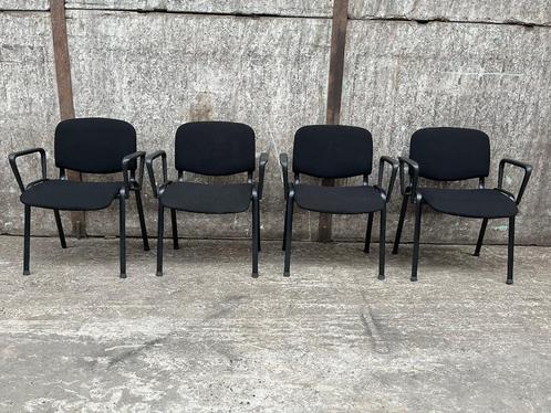 Zwarte kantinestoel - kantooropruiming, Huis en Inrichting, Stoelen, Gebruikt, Vier, Kunststof, Metaal, Stof, Zwart, Ophalen