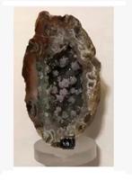 Kristal: Bijzondere Agaat geode met kristalroosjes, Ophalen of Verzenden, Mineraal