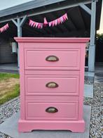 Mooi strak roze kastje, Huis en Inrichting, Ophalen, Minder dan 50 cm, Zo goed als nieuw, 3 of 4 laden