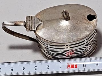 Zilveren Engelse mosterdpot Chester hallmarks  beschikbaar voor biedingen
