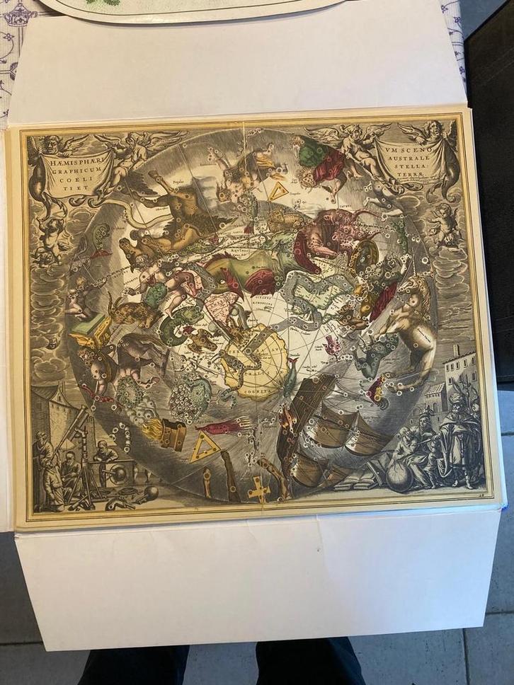 Harmonia Macrocosmica Atlas - 1708 oude kaarten, Antiek en Kunst, Kunst | Tekeningen en Foto's, Ophalen