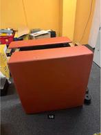 2x Palau poef / hocker / bankje, Ophalen, Zo goed als nieuw, 100 tot 125 cm, Modern