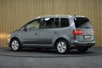 Volkswagen Touran 1.6 TDI Highline BlueMotion 7p. | Cruise-c, Auto's, Euro 5, Stof, Gebruikt, Navigatiesysteem