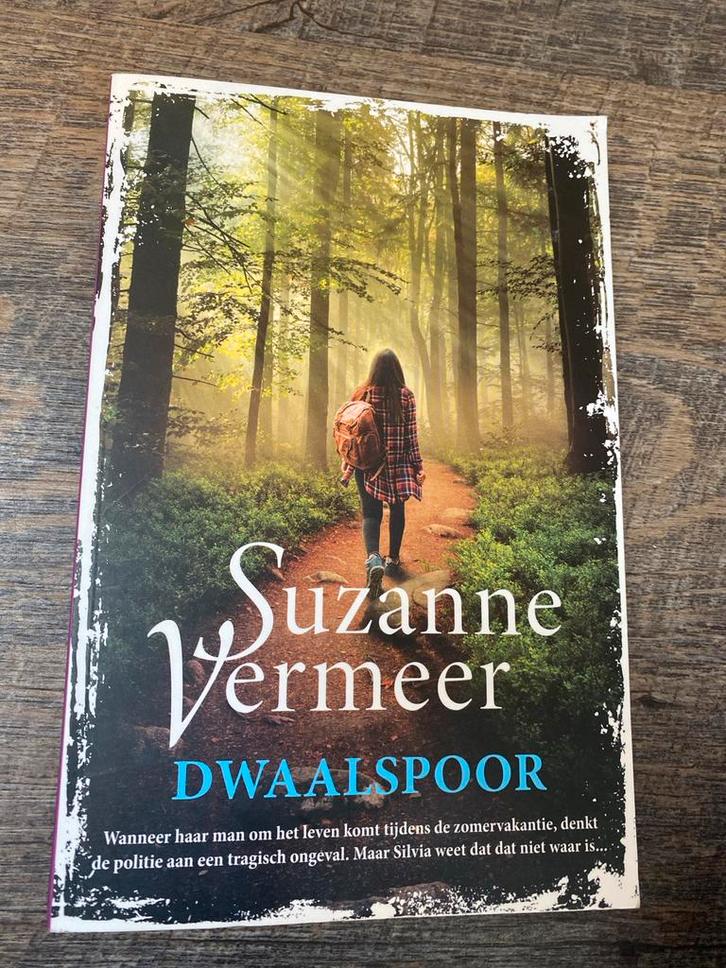 Dwaalspoor - Suzanne Vermeer, Boeken, Romans, Zo goed als nieuw, Nederland, Ophalen of Verzenden
