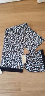 NIEUW 2 deIige WARME MICHAEL KORS SET in cadeaudoos!, Ophalen of Verzenden, Nieuw, Maat 38/40 (M), Muts