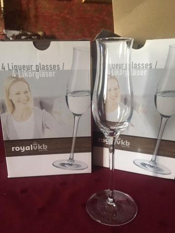 8 likeurglazen, nieuw in doos, Royal VKB beschikbaar voor biedingen