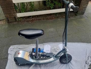 Razor Step, e-scooter, E300s Electric - Step - Unisex, grijs beschikbaar voor biedingen