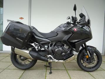 Honda NT1100 (bj 2023) beschikbaar voor biedingen