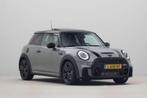 Mini 3-deurs (f56) 2.0 178pk Aut 2021 Grijs, Auto's, Mini, 1998 cc, Zwart, 4 stoelen, Origineel Nederlands