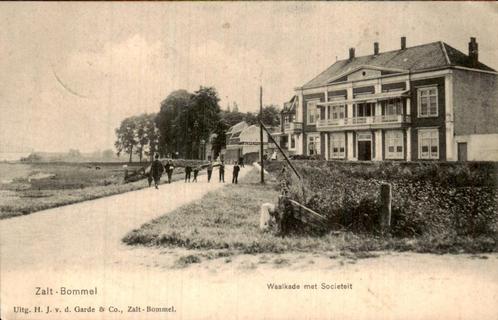 Zalt-Bommel - Waalkade - Sociëteit, Verzamelen, Ansichtkaarten | Nederland, Gelopen, Gelderland, Voor 1920, Ophalen of Verzenden