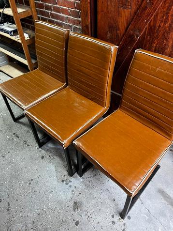 GRATIS! 3 stoelen 