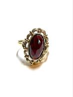 14k gouden ring met een granaatsteen, ., Ophalen of Verzenden, ., Met edelsteen