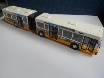 Onbekend - Gelede Bus [wit/geel] 1/40 beschikbaar voor biedingen