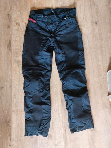 Motor broek met Kevlar beschikbaar voor biedingen