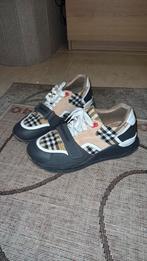 Burberry schoenen Naar keuze, Kinderen en Baby's, Babykleding | Schoentjes en Sokjes, Ophalen, Zo goed als nieuw, Jongetje of Meisje