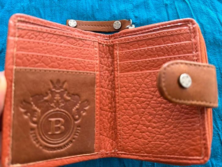 Berba leren dames portemonnee, Sieraden, Tassen en Uiterlijk, Portemonnees, Zo goed als nieuw, Leer, Ophalen