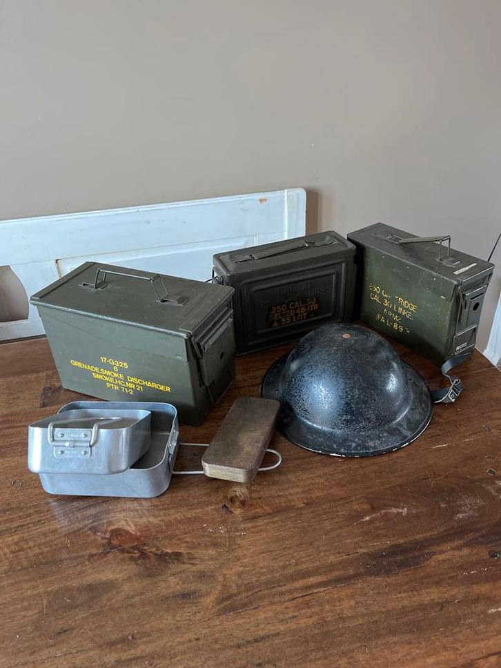 Militaria Collectie, Verzamelen, Militaria | Algemeen, Overige soorten, Helm of Baret, Overige gebieden, Ophalen of Verzenden
