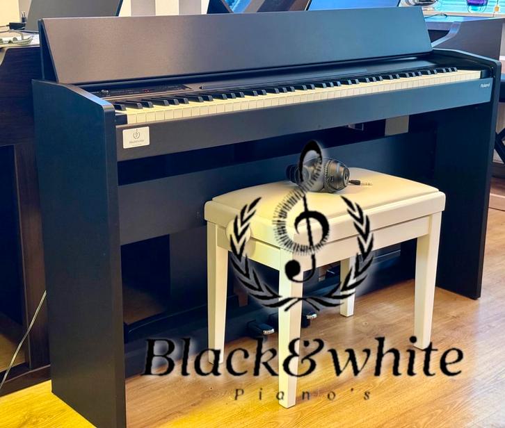 Zwarte Roland Digitale elektrische piano Incl Garantie, Kruk, Muziek en Instrumenten, Keyboards, Zo goed als nieuw, 88 toetsen