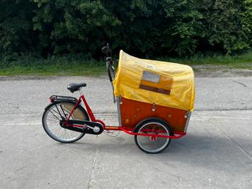 Mooie nette bakfiets met versnelling beschikbaar voor biedingen