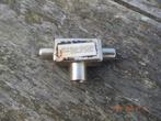 TV splitter met 2 uitgangen (metaal), Ophalen of Verzenden, Gebruikt, Overige kabels