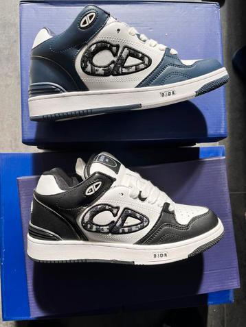 Dior B57 blauw en zwart beschikbaar voor biedingen