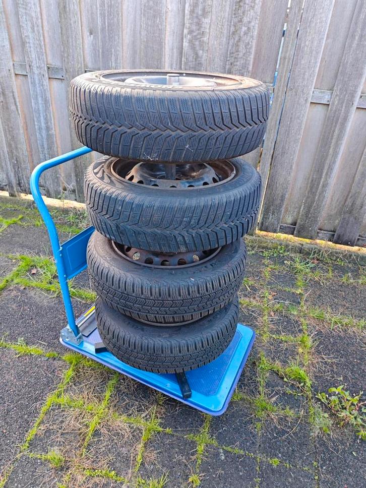 Winterbanden set, Auto diversen, Overige Auto diversen, Ophalen