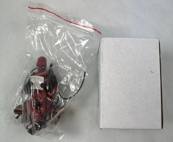 Deadpool Hanger Marvel Kerstbal Kerstboom Decoratie nieuw, Coolsingel 104, 3011 AG Rotterdam, Netherlands, Verzenden, Zo goed als nieuw