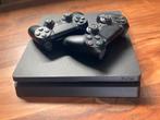 PS4 Slim 1TB met 2 controllers / PlayStation 4, Spelcomputers en Games, Spelcomputers | Sony PlayStation 4, Met 2 controllers