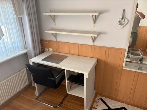 Compact bureau met stoel, Huis en Inrichting, Bureaus, Zo goed als nieuw, Bureau, Ophalen