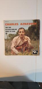 Charles Aznavour 2 singles, Cd's en Dvd's, Ophalen of Verzenden, Zo goed als nieuw