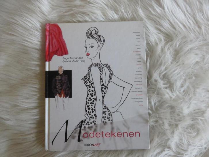 Modetekenen, Boeken, Mode, Gelezen, Mode algemeen, Ophalen of Verzenden