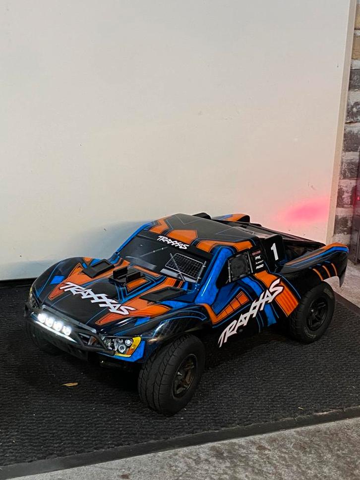 Traxxas slash 2wd VXL, Hobby en Vrije tijd, Modelbouw | Radiografisch | Auto's, Zo goed als nieuw, Auto offroad, Elektro, Schaal 1:10