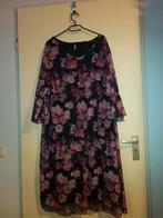 Jurk met bloemen 56/58/60 #feestdagen, Kleding | Dames, Grote Maten, Ophalen of Verzenden, Zo goed als nieuw, Zwart, Jurk