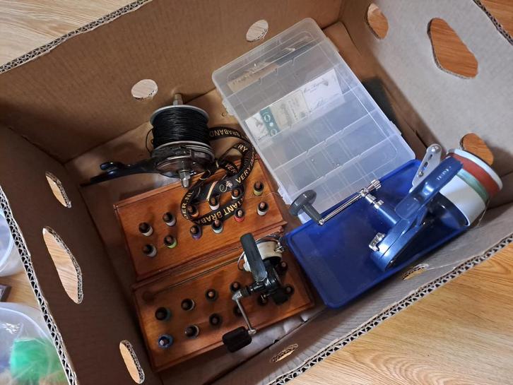 Tas vol met visspullen., Watersport en Boten, Hengelsport | Vliegvissen, Zo goed als nieuw, Overige typen, Ophalen