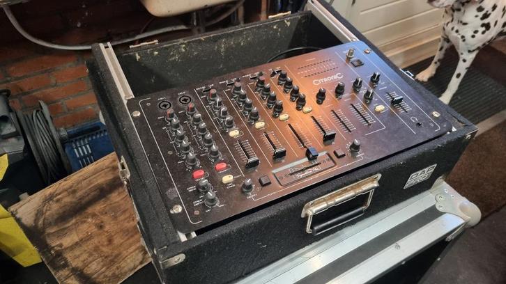 mengpaneel in flightcase tafel Citronic CDM10:4 MK5, Muziek en Instrumenten, Mengpanelen, Gebruikt, 10 tot 20 kanalen, Microfooningang