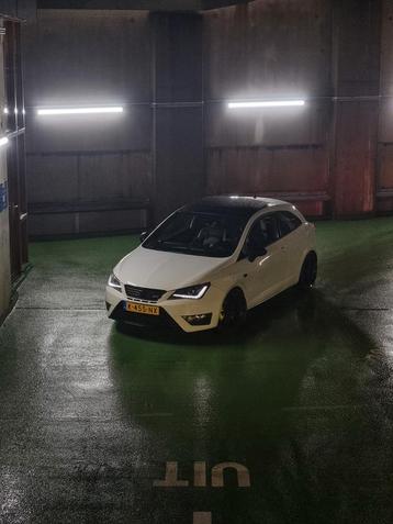 Seat Ibiza 1.4 TSI 132KW Cupra AUT 2013 Wit beschikbaar voor biedingen