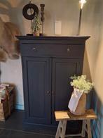 Mooie kast spekkast meidenkast, Ophalen, Zo goed als nieuw