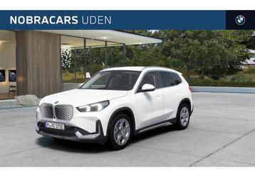 BMW iX1 eDrive20 Pure Edition / Adaptieve LED / Comfort Acce beschikbaar voor biedingen