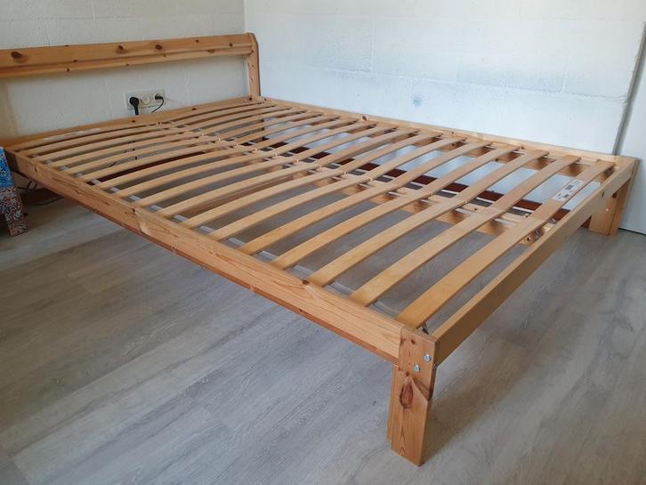 IKEA Neiden bedframe 140x200 cm, Huis en Inrichting, Slaapkamer | Bedden, Zo goed als nieuw, Tweepersoons, 140 cm, Hout, Wit, Ophalen