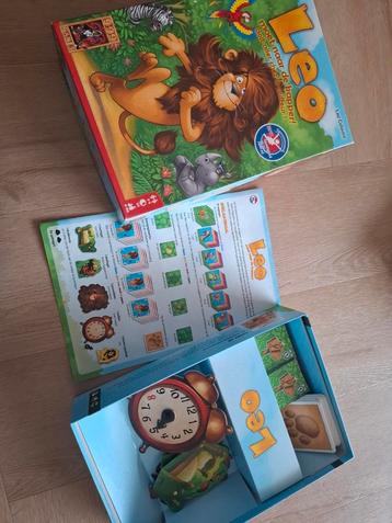 Leo moet naar de kapper spel beschikbaar voor biedingen