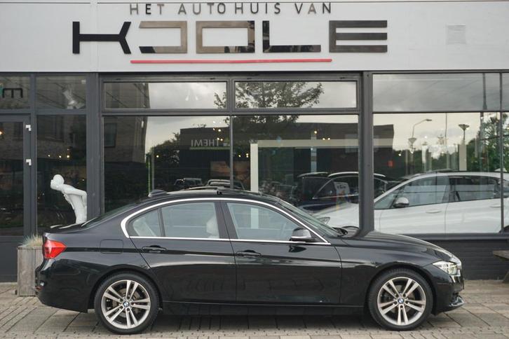 BMW 3-serie 320i Corporate Lease High Executive | LCI | DAK, Auto's, BMW, Bedrijf, Te koop, 3-Serie, ABS, Achteruitrijcamera, Airbags