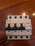 Eaton 3-fase B20 automaat, 3 maanden oud, Ophalen of Verzenden, Zo goed als nieuw, Schakelaar