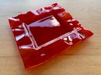 Vintage platte rode glazen schaal.  Design glas van Dudson., Ophalen of Verzenden