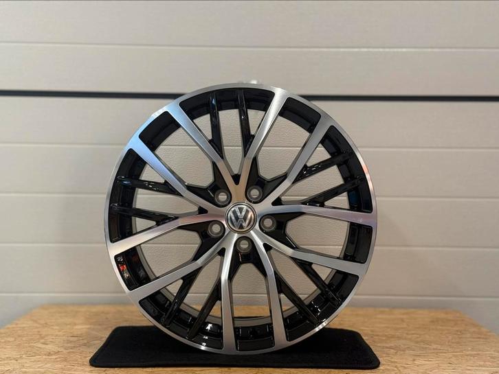Nieuw Setje 17” Volkswagen Parabolica Velgen Volkswagen Polo, Auto-onderdelen, Banden en Velgen, Velg(en), All Season, 17 inch
