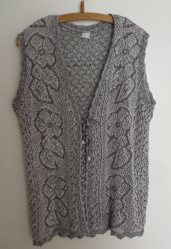 Gemêleerd mouwloos vest, maat 48, Kleding | Dames, Truien en Vesten, Nieuw, Maat 46/48 (XL) of groter, Grijs, Verzenden